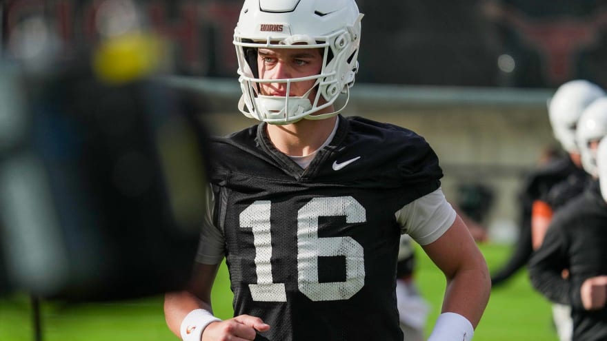 Texas QB Arch Manning comes in at No. 1 in rankings from national media outlet