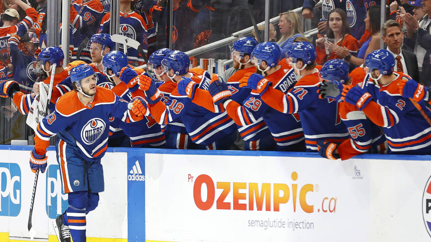 Oilers rally from early deficit to beat Stars, tie WCF