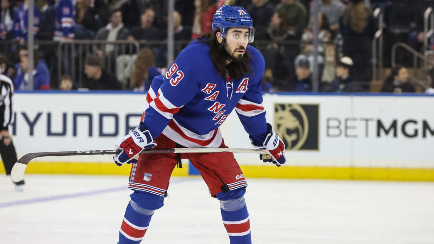 Rangers Center Will Waive No-Move as Maple Leafs Eye Term Trade