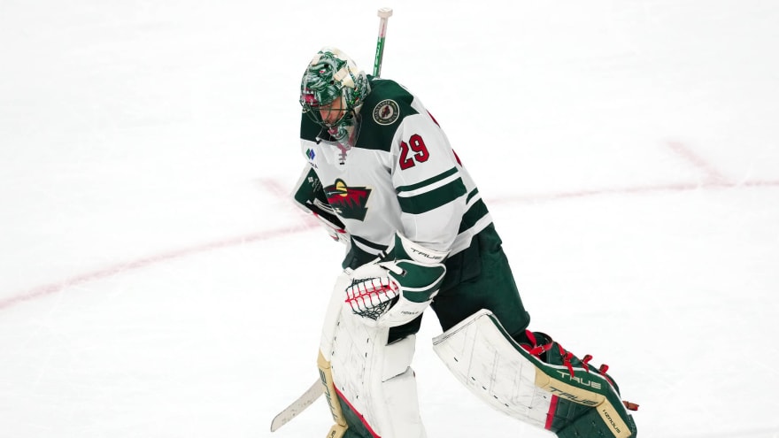  Wild Re-Sign Legendary Goalie