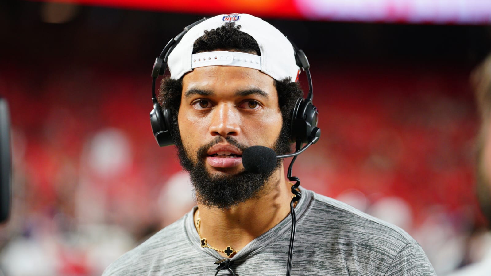 Caleb Williams hints at wanting Micah Parsons in Chicago amid his pending contract talks with the Cowboys