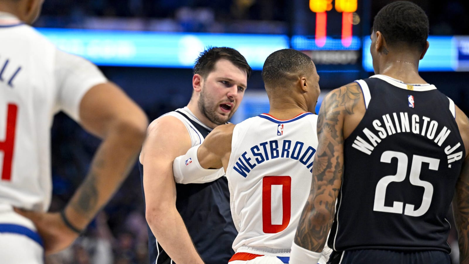 Doncic Leads Mavs’ Gritty Win Over Clippers In Game 3