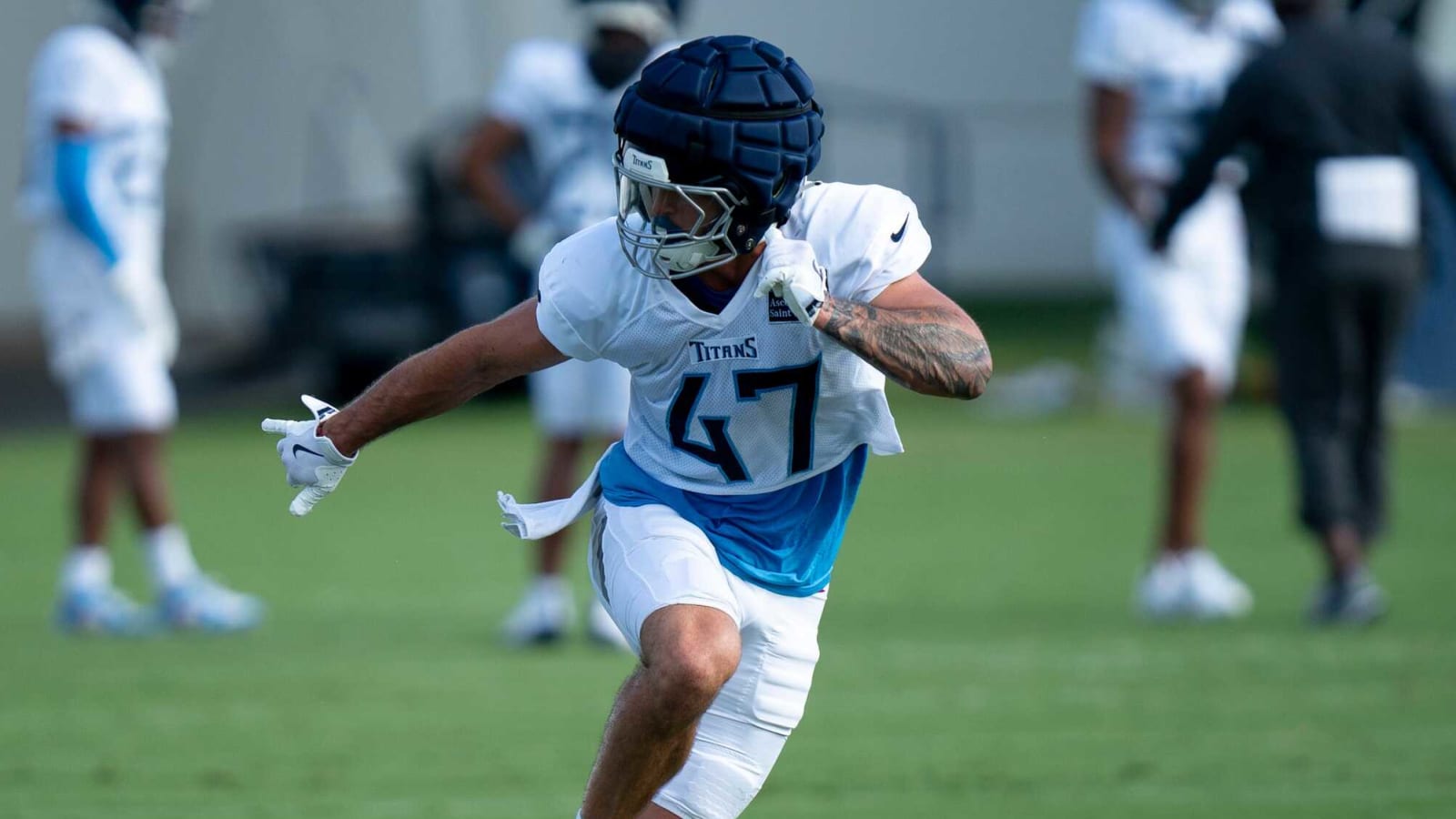 Titans Waive Nine Players