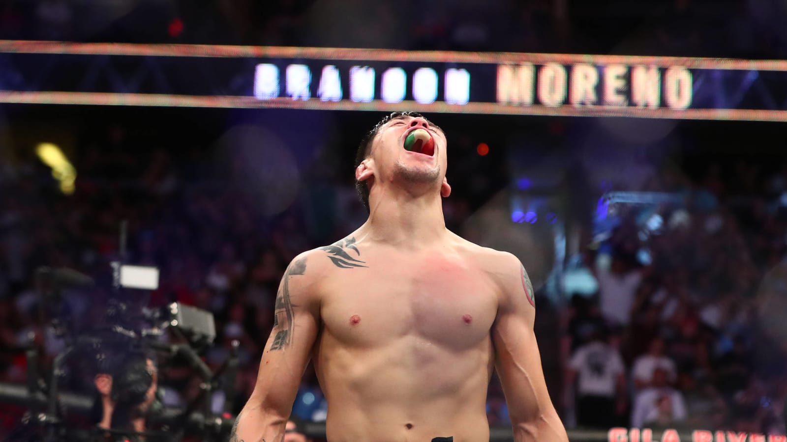 Brandon Moreno becomes first Mexican-born UFC champion