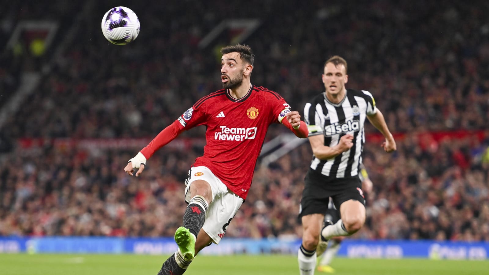 Barcelona join race for Bruno Fernandes