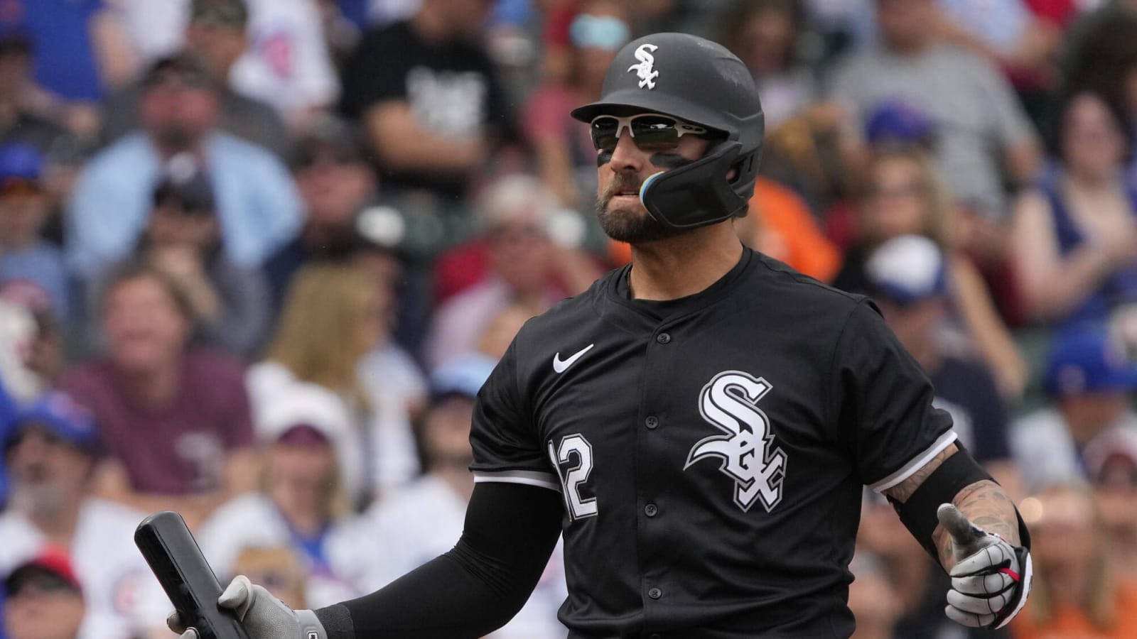 White Sox re-sign veteran outfielder to major league deal