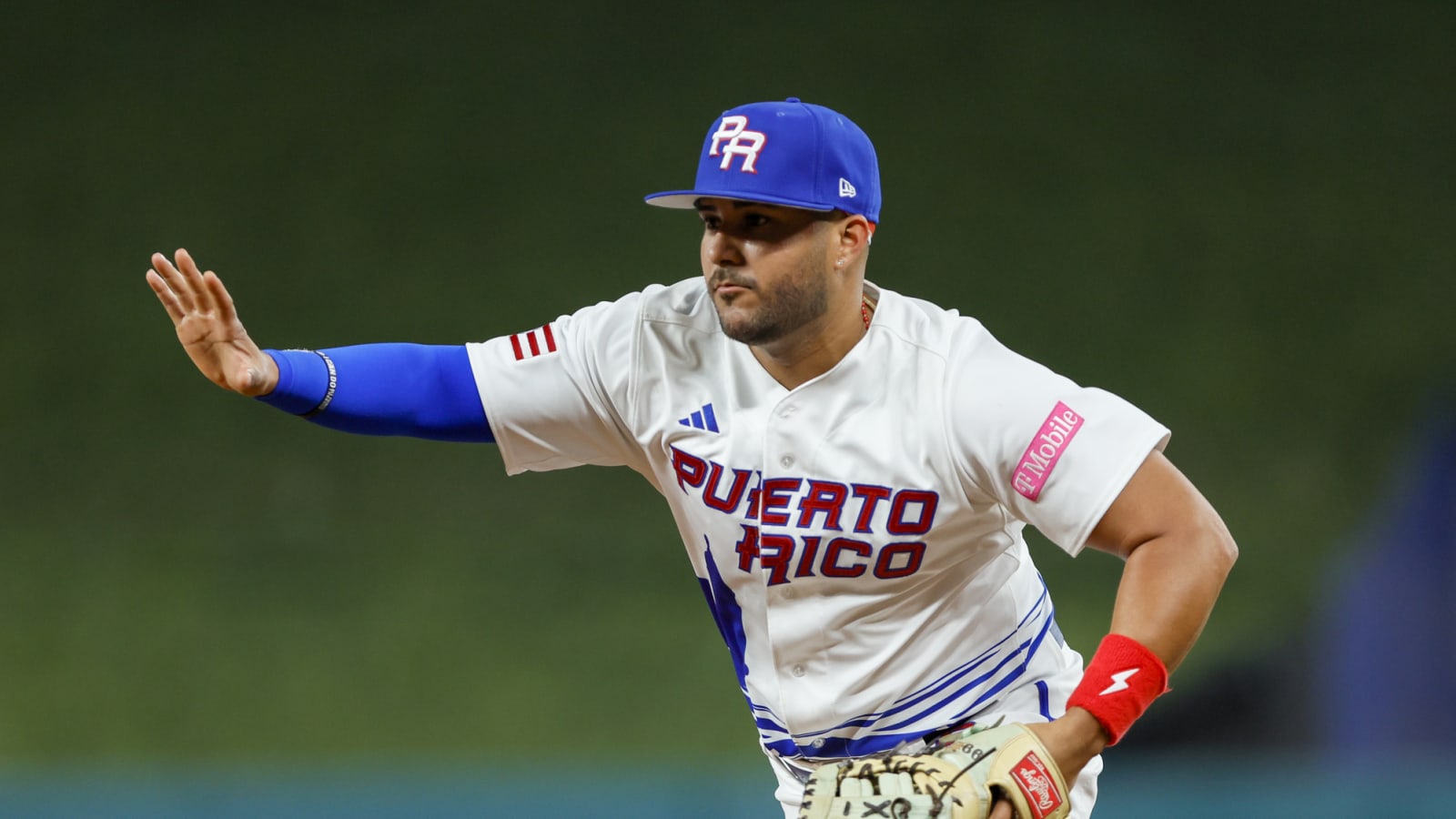 Orioles, Vimael Machin Agree To Minor League Deal