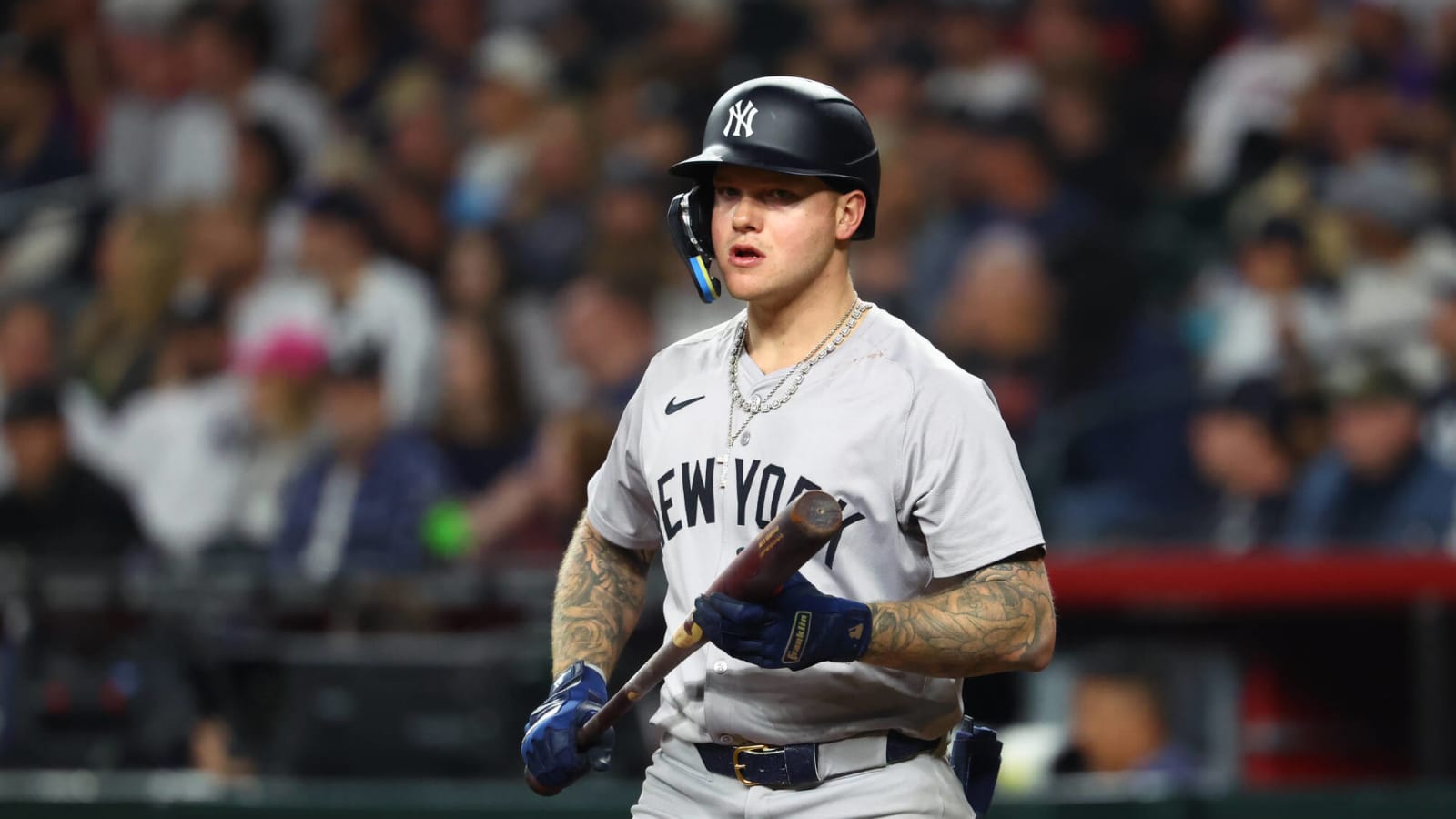 Yankees place surging outfielder on paternity list, call up catcher