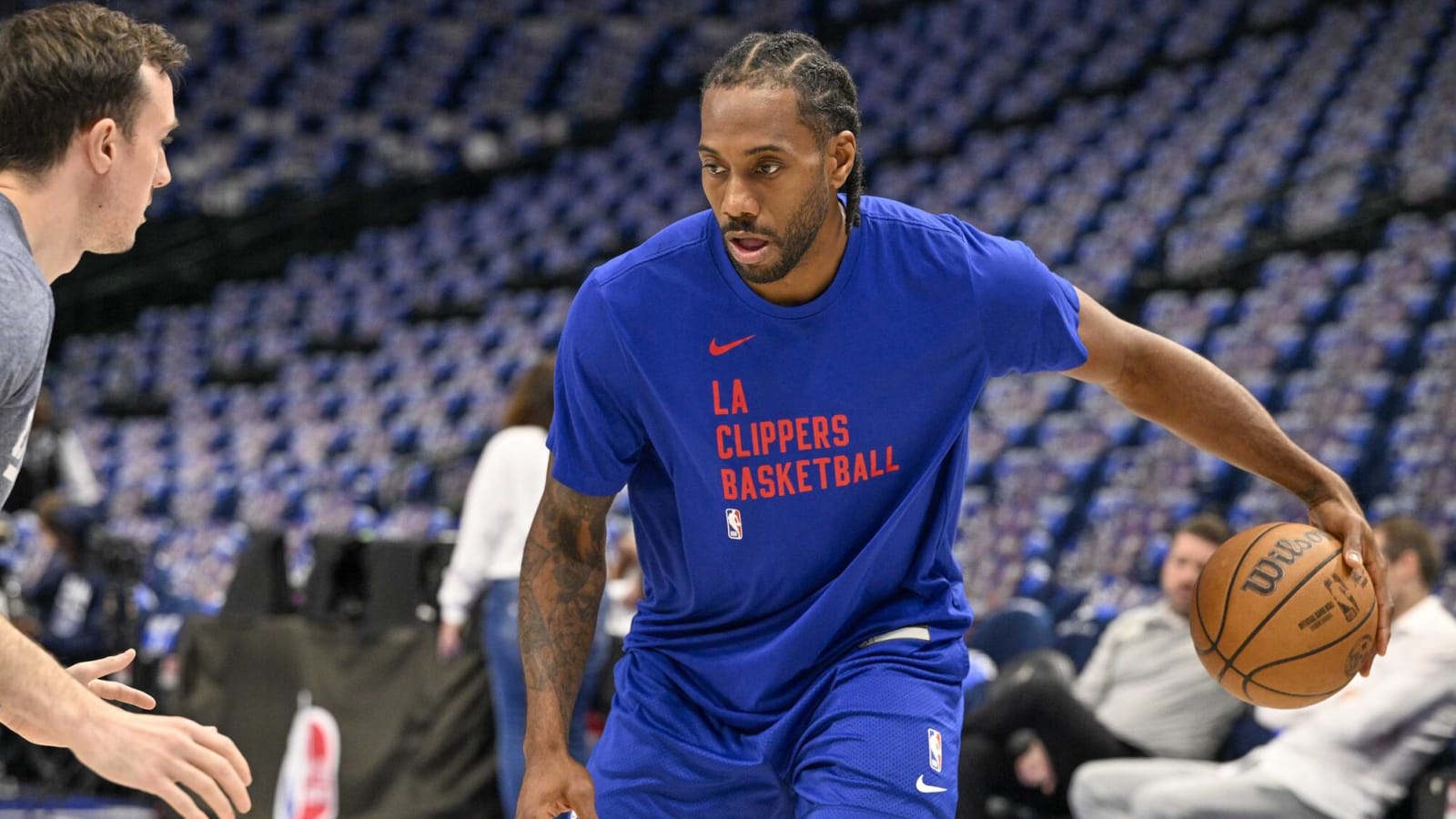 Clippers’ Kawhi Leonard to miss Game 4, series status unclear