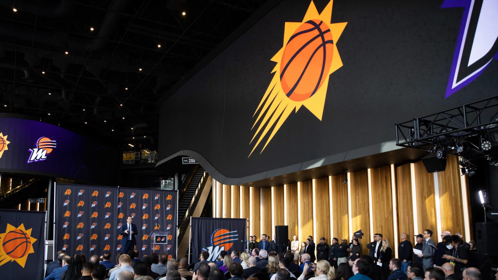 Woj: Suns to hire Pistons exec Bartelstein as new CEO