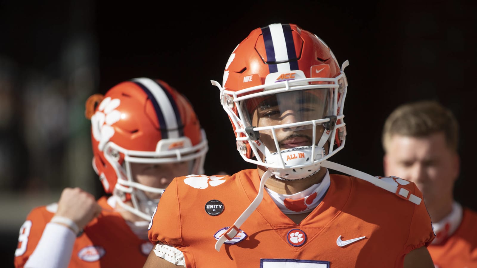 Clemson QB DJ Uiagalelei has funny reason for blocking dad on Twitter