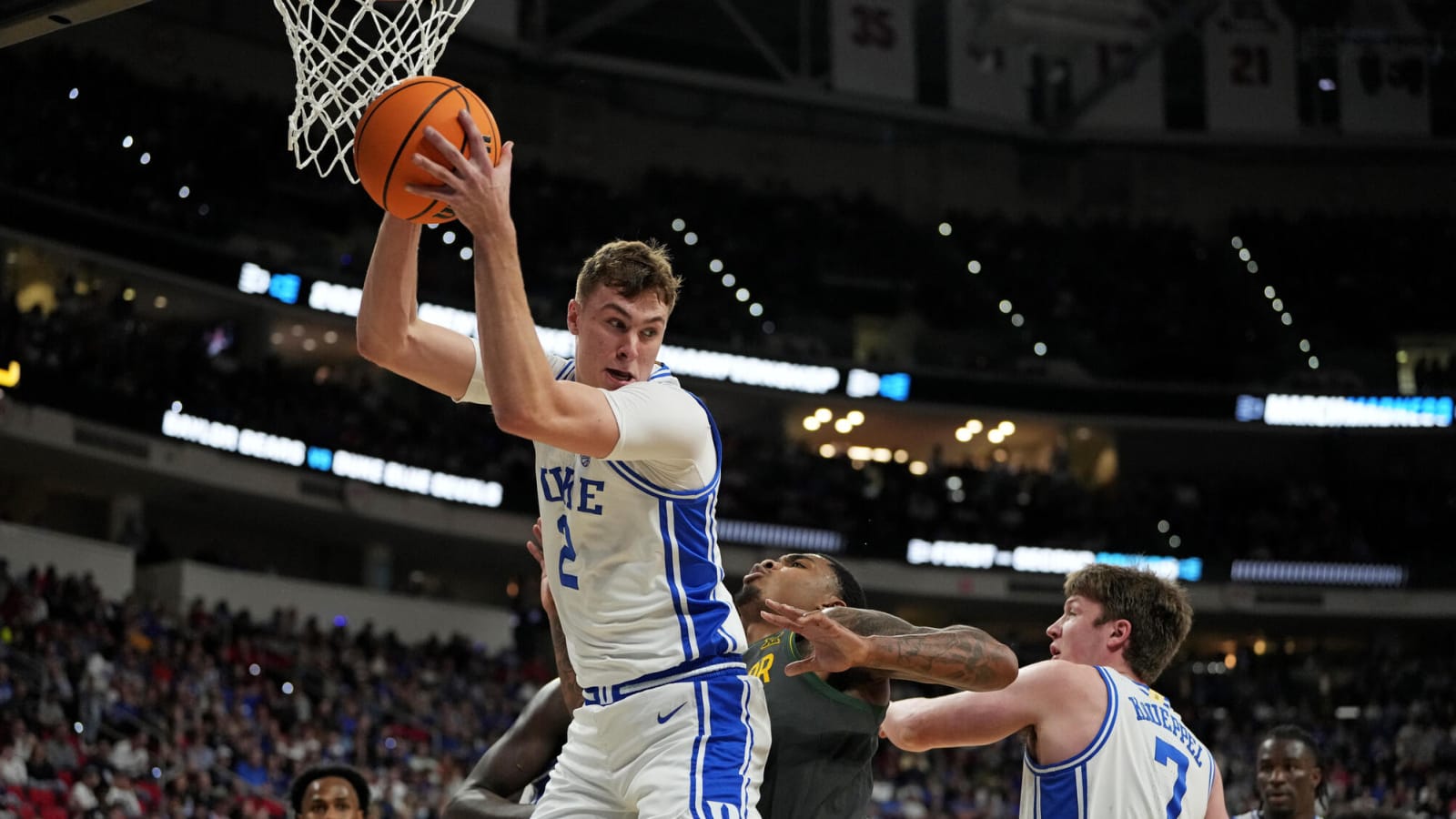 Joe Lunardi Predicts Blowout in Sweet 16 Game