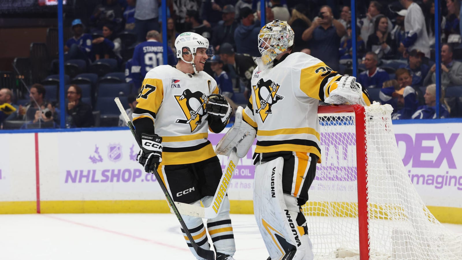 GOALIE GOAL! Watch Tristan Jarry Score First in Penguins History