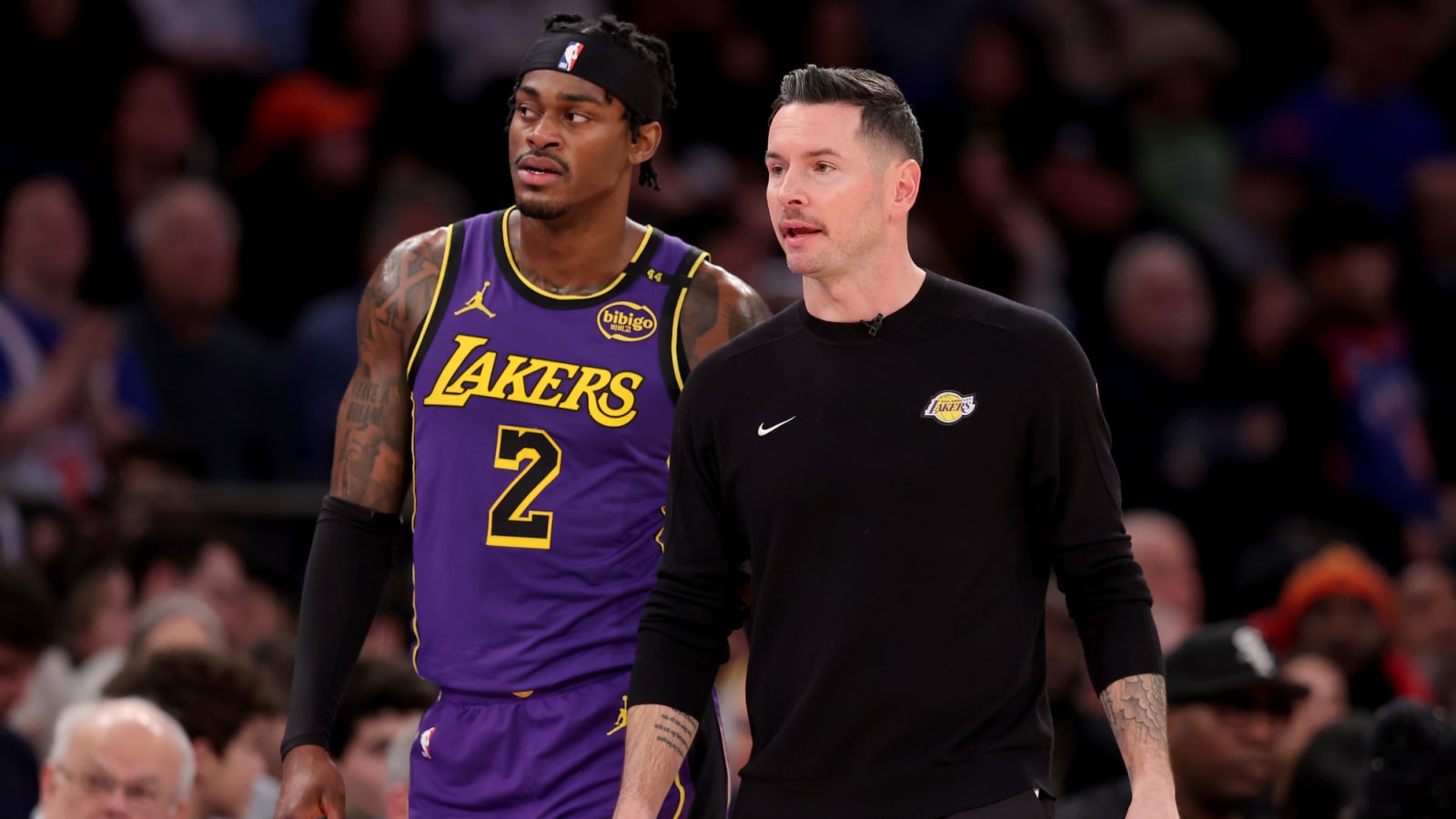 Jarred Vanderbilt Gets Pranked With LeBron James &#39;GOATs&#39; By Anthony Davis And D&#39;Angelo Russell