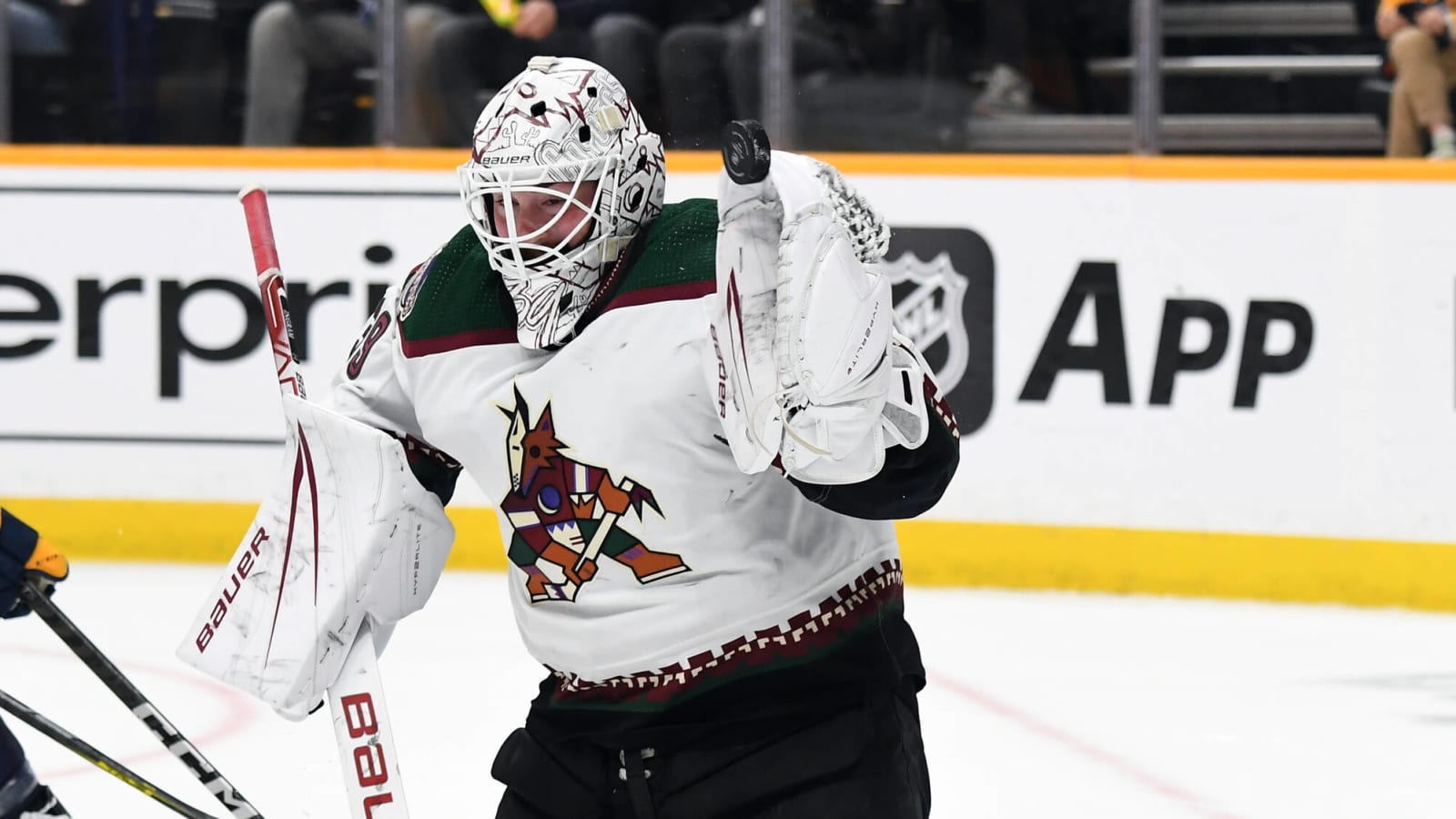 Connor Ingram’s 39-save performance propels Coyotes to 3-2 victory over Blue Jackets