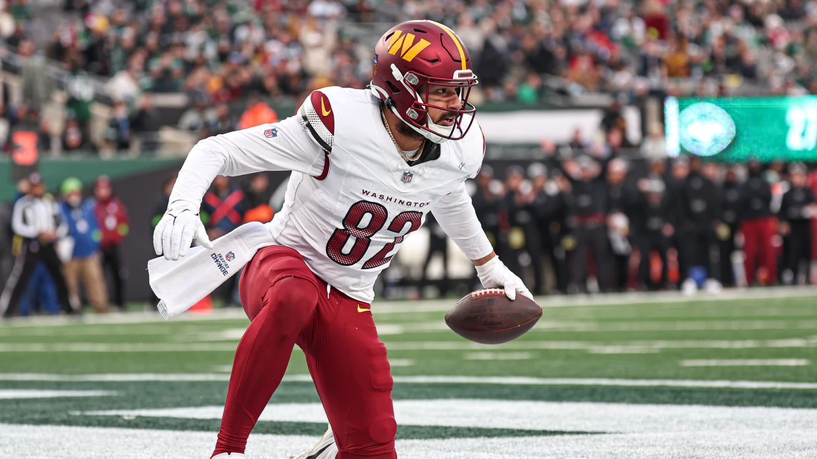 NFC Notes: Sam Howell, Logan Thomas, 49ers, Rams, Seahawks