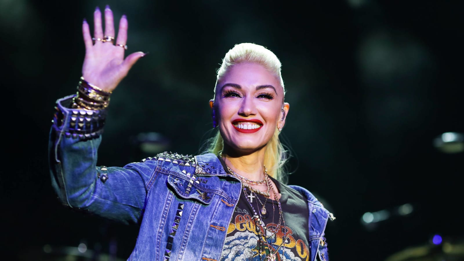 Gwen Stefani reflects on 'Don't Speak' 25 years later: 'I was so naive'