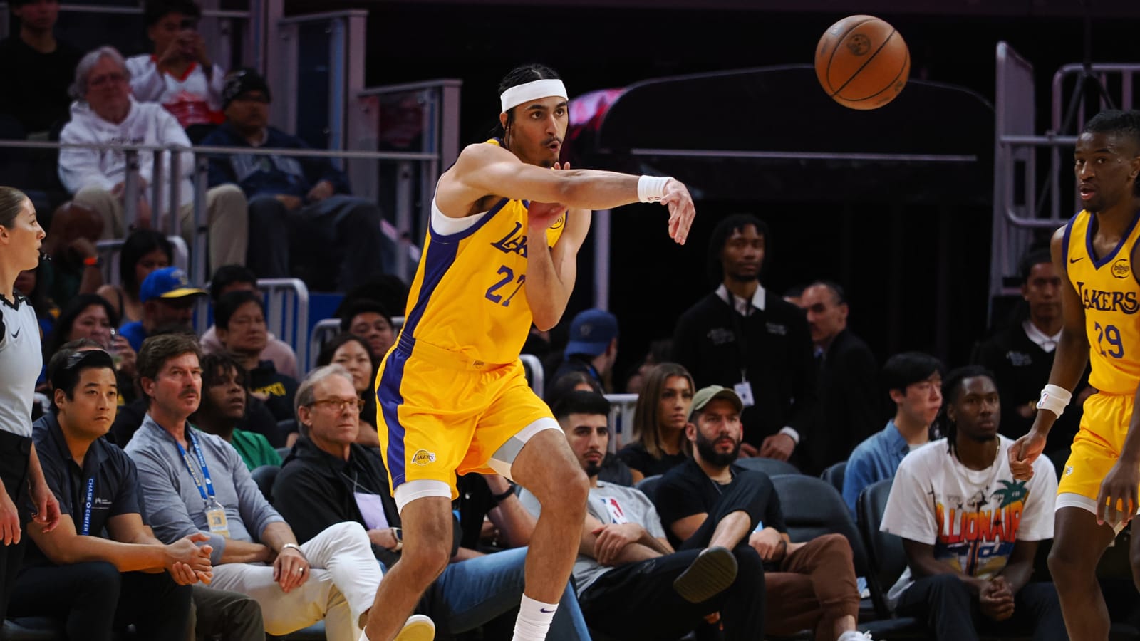 Lakers Sign Veteran Wing Ahead of Training Camp