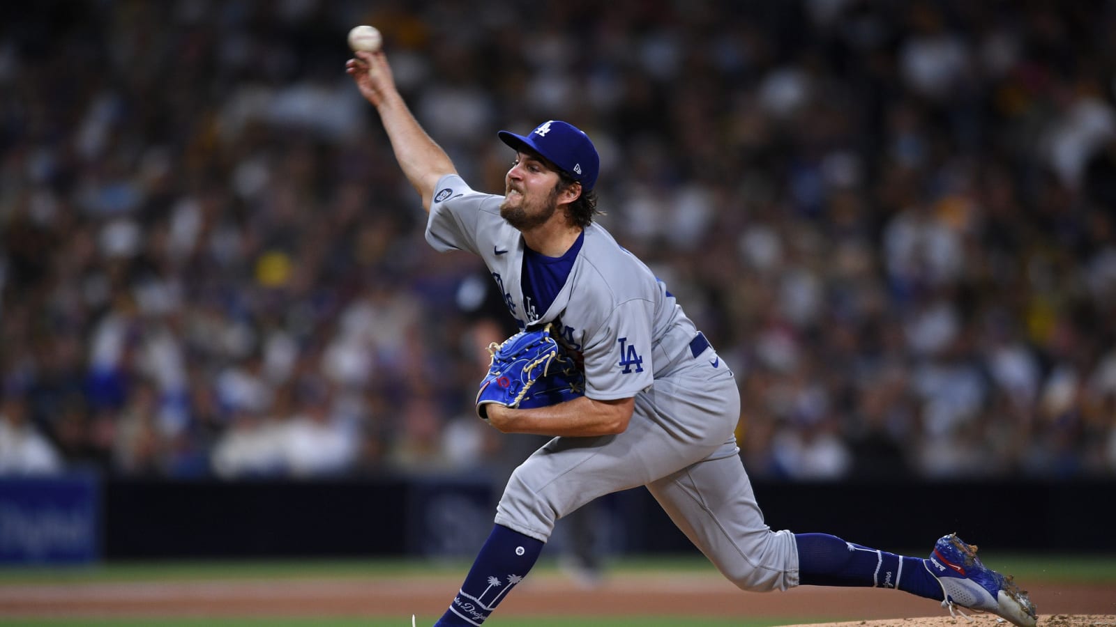 Chipper Jones clowns Trevor Bauer over latest take
