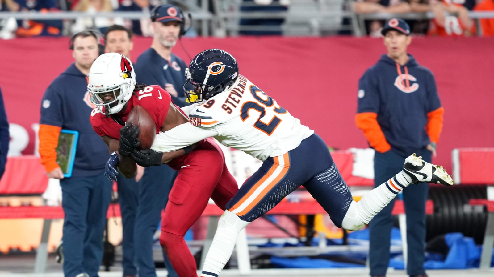 NFC Notes: Trade Buzz, Tyrique Stevenson, Za’Darius Smith, Bears, Lions, Vikings