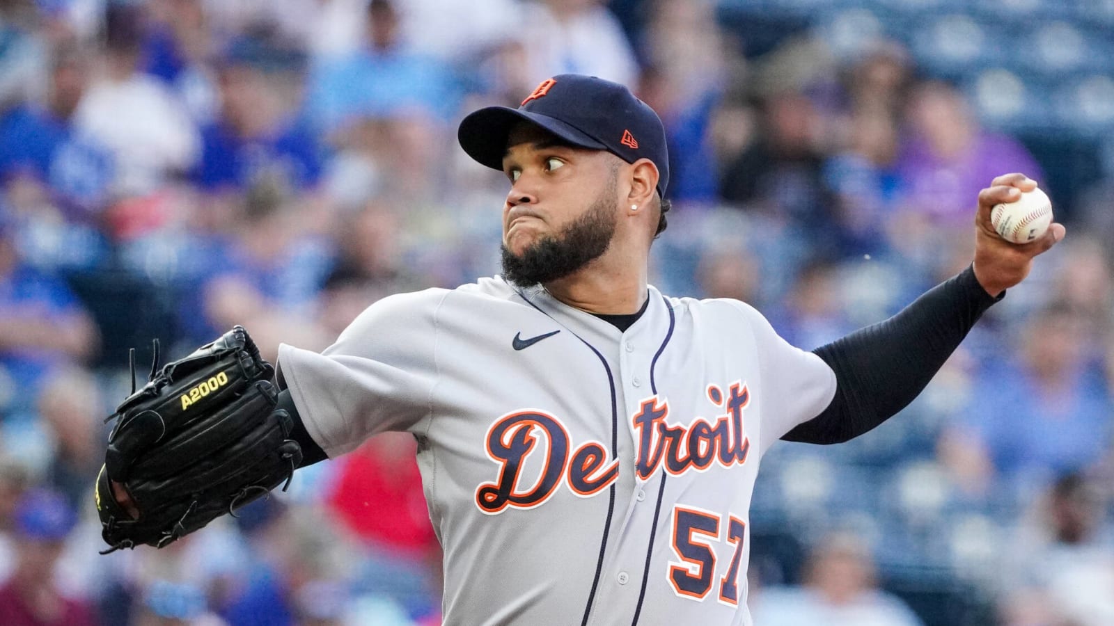 Tigers place pair of players on IL