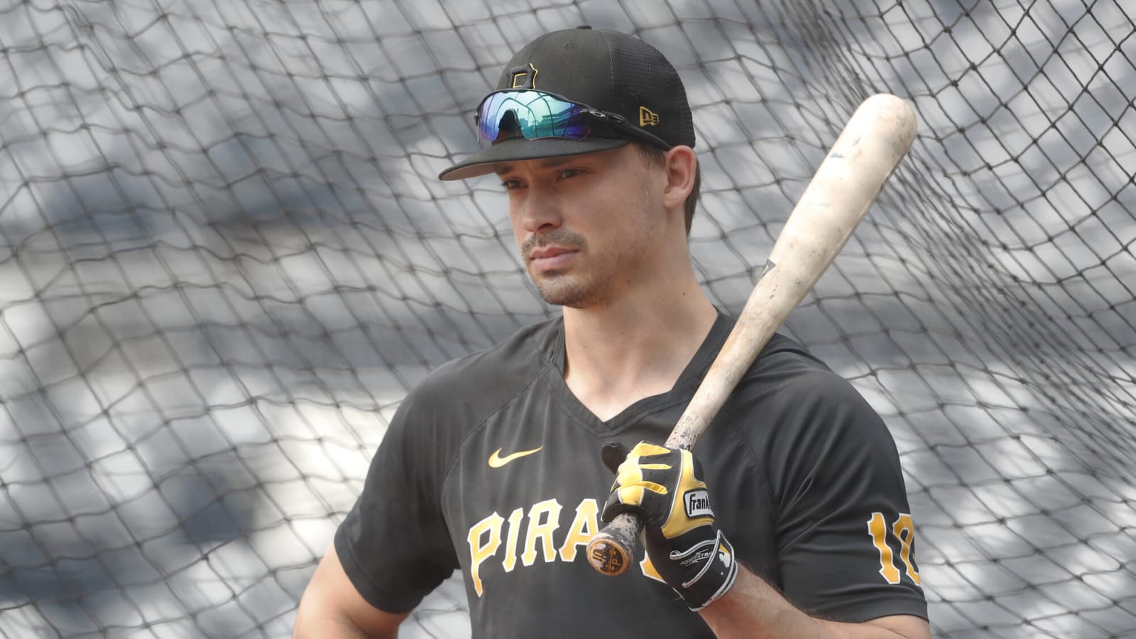 Pirates Activate Reynolds; Place Bae on 10-Day IL