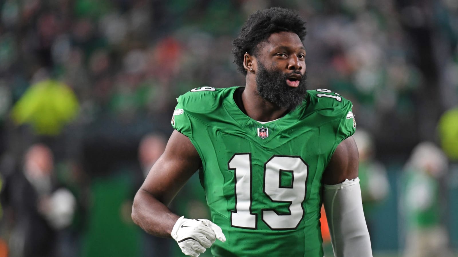 Chicago Bears linked to Super Bowl hero with 43 Sacks