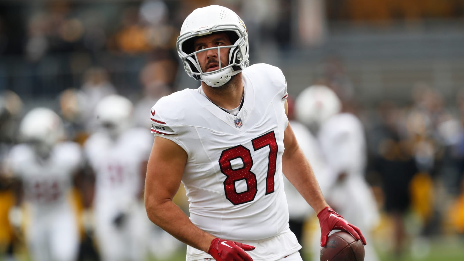 Browns Bring In Former Cardinals TE