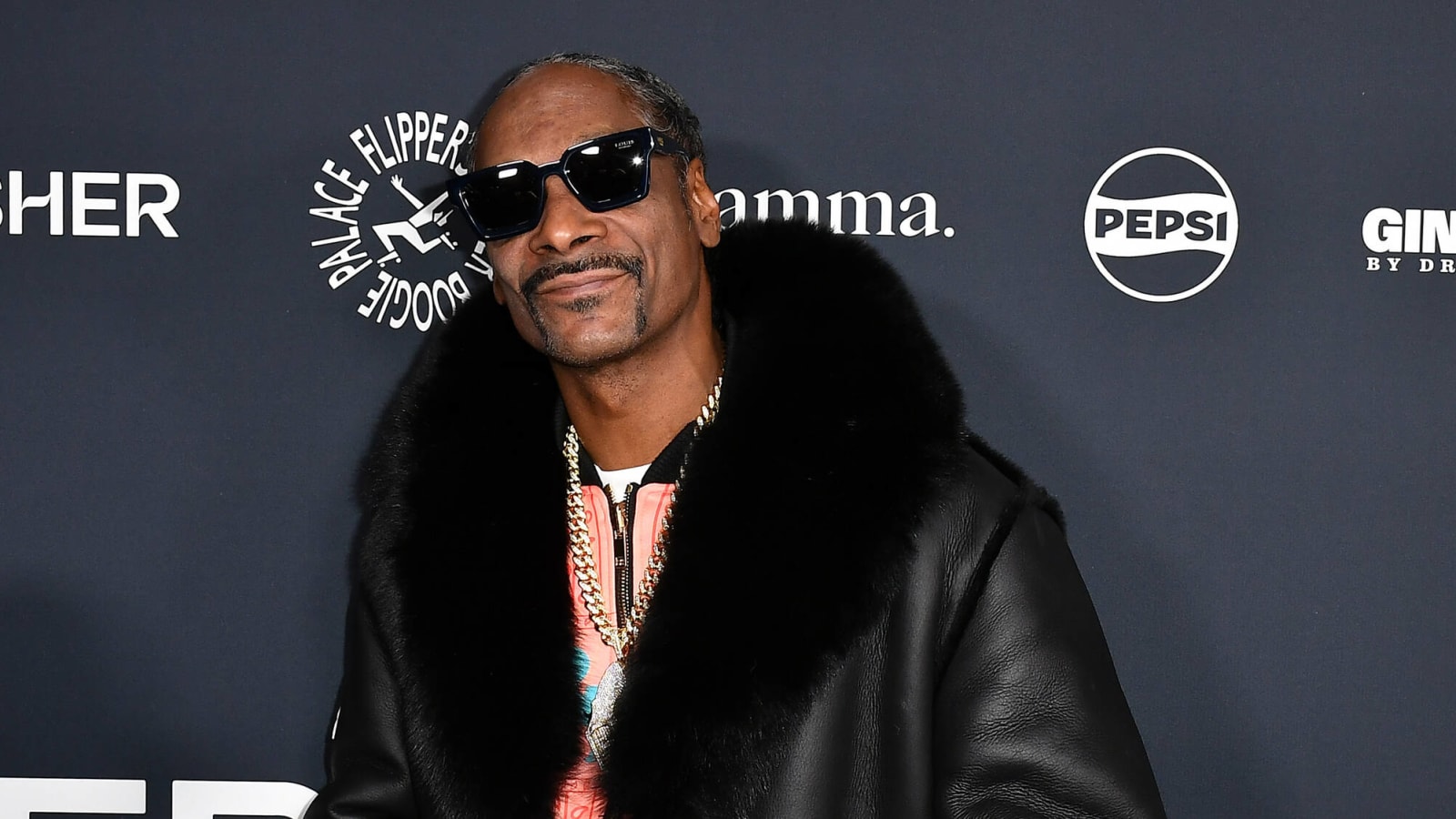 Snoop Dogg will sponsor 2024 Arizona Bowl, taking over for Barstool