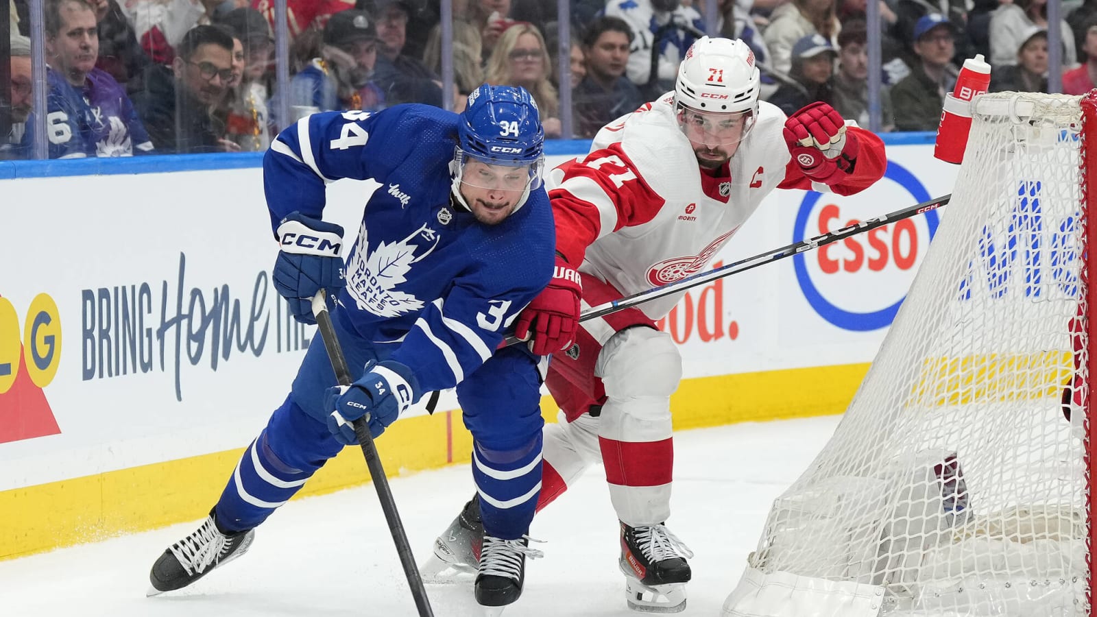 Maple Leafs’ Keefe Calls Matthews’ 70-Goal Pursuit 'Major Distraction'