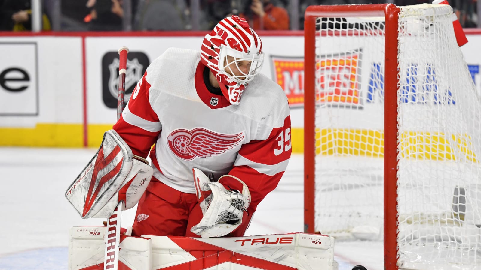 Red Wings Dilemma: What to do With a Problem Named Husso