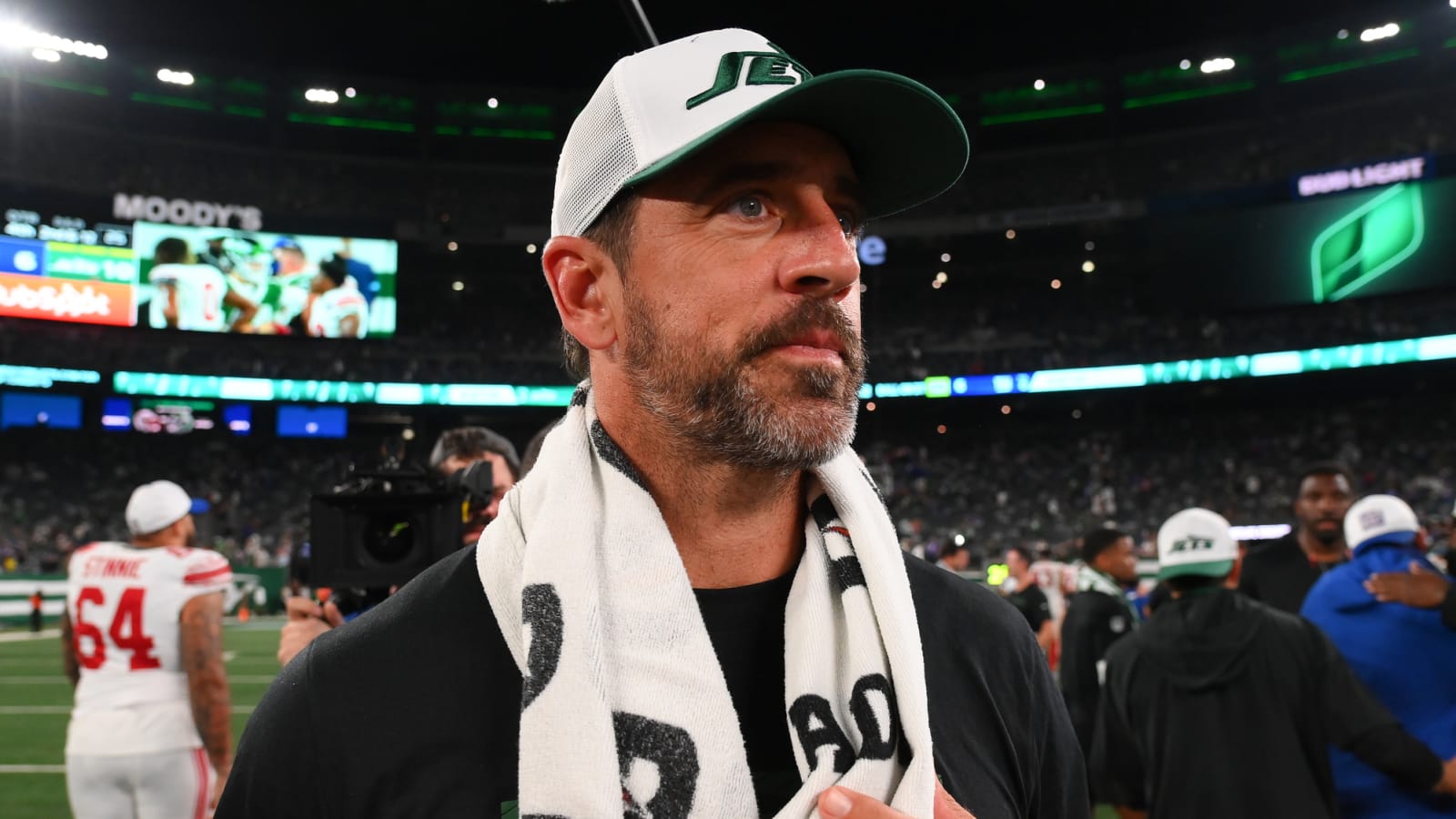 'He’ll embarrass you!' Leonard Floyd admits being aware of threat Aaron Rodgers poses ahead of 49ers-Jets MNF game