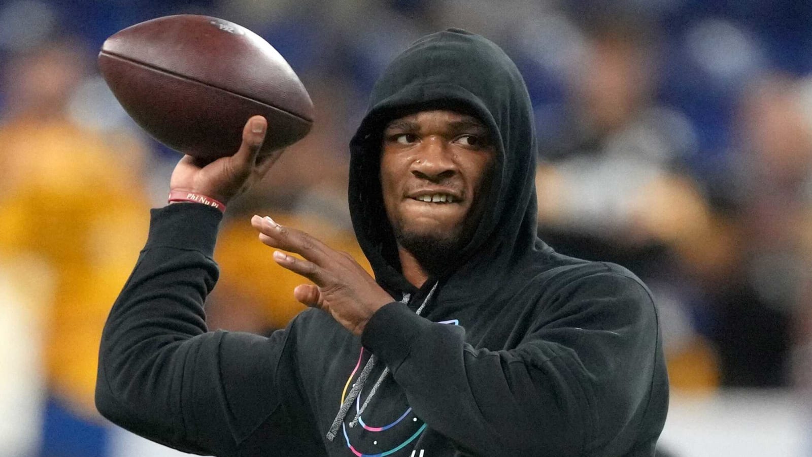 Colts' Anthony Richardson suffers injury on running play