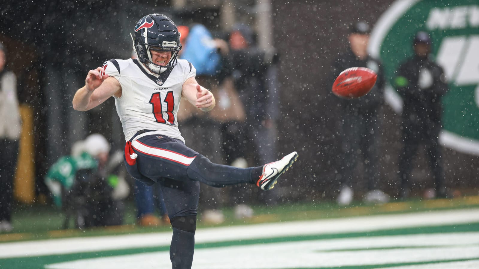 Steelers&#39; New Punter Cameron Johnston Doing In OTAs What Pressley Harvin III Never Could