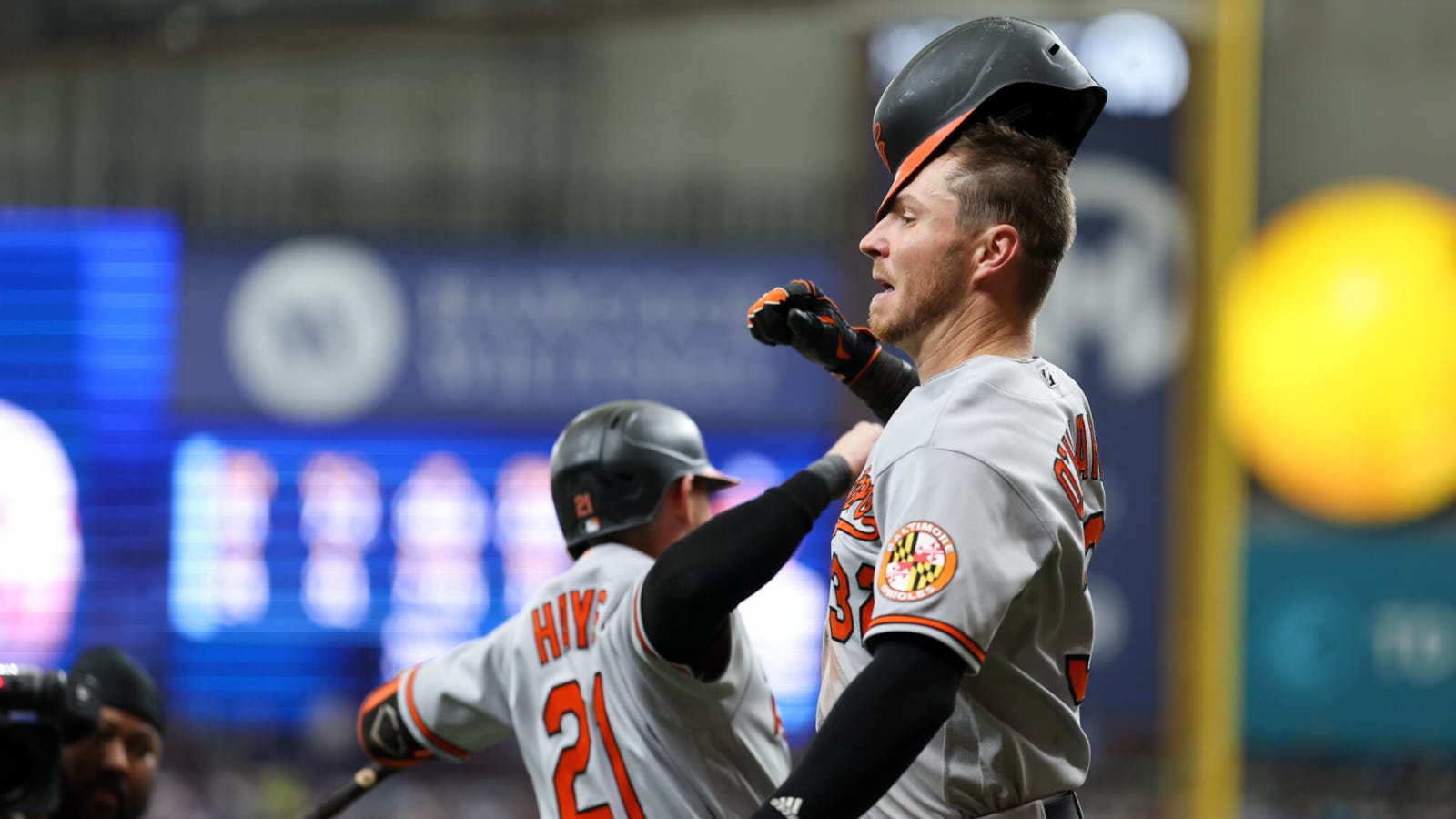 Orioles find themselves in unfamiliar trade-deadline position