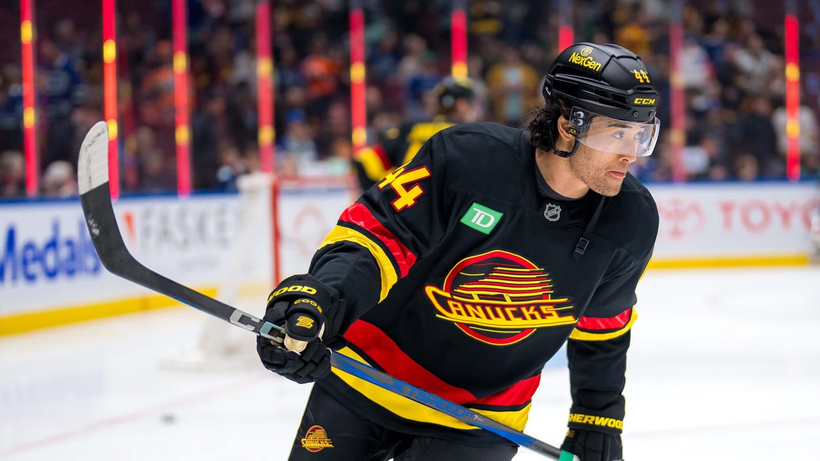 Kiefer Sherwood: Energizing the Canucks with Grit and Skill