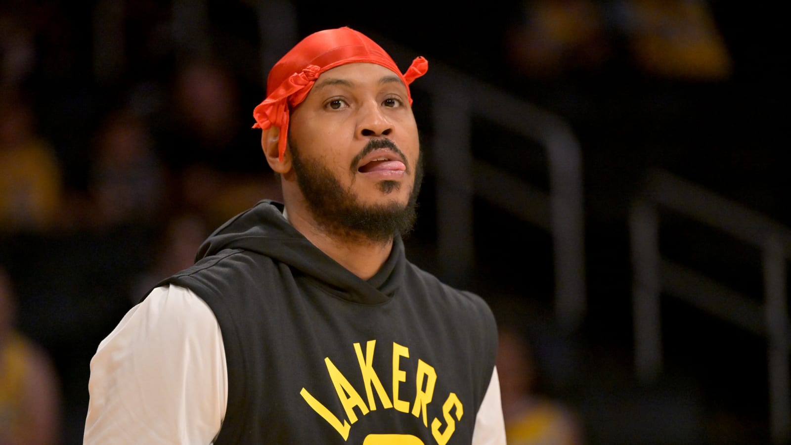 HOF coach tries to finally bury the hatchet with Carmelo Anthony