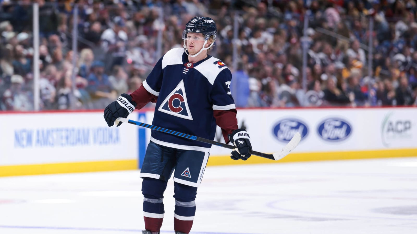 MacKinnon On Playoff Mittelstadt: ‘He Looks Right At Home’