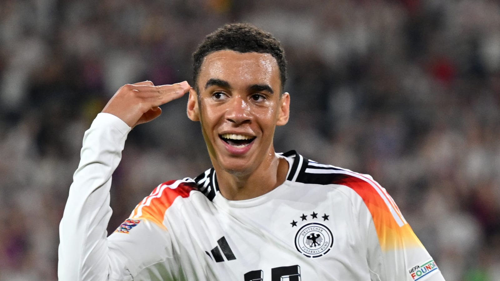 ‘Come back to Bayern!’: Musiala details ‘dream’ of playing with United’s Zirkzee again, it ‘goes both ways’