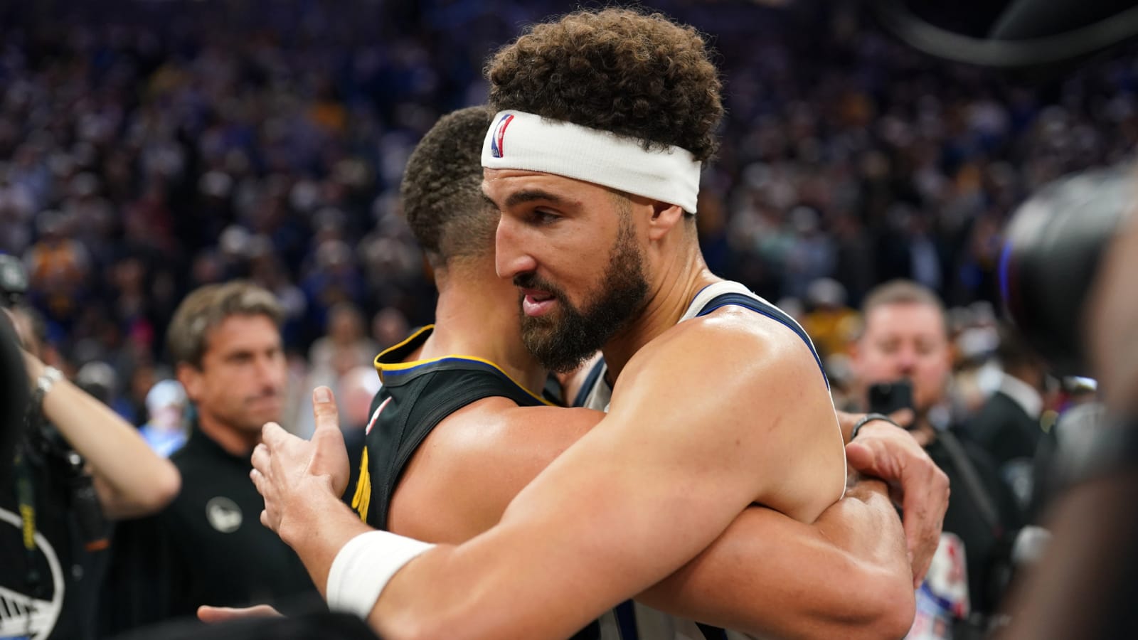 Stephen Curry Gives a 5-Word Response to Klay Thompson