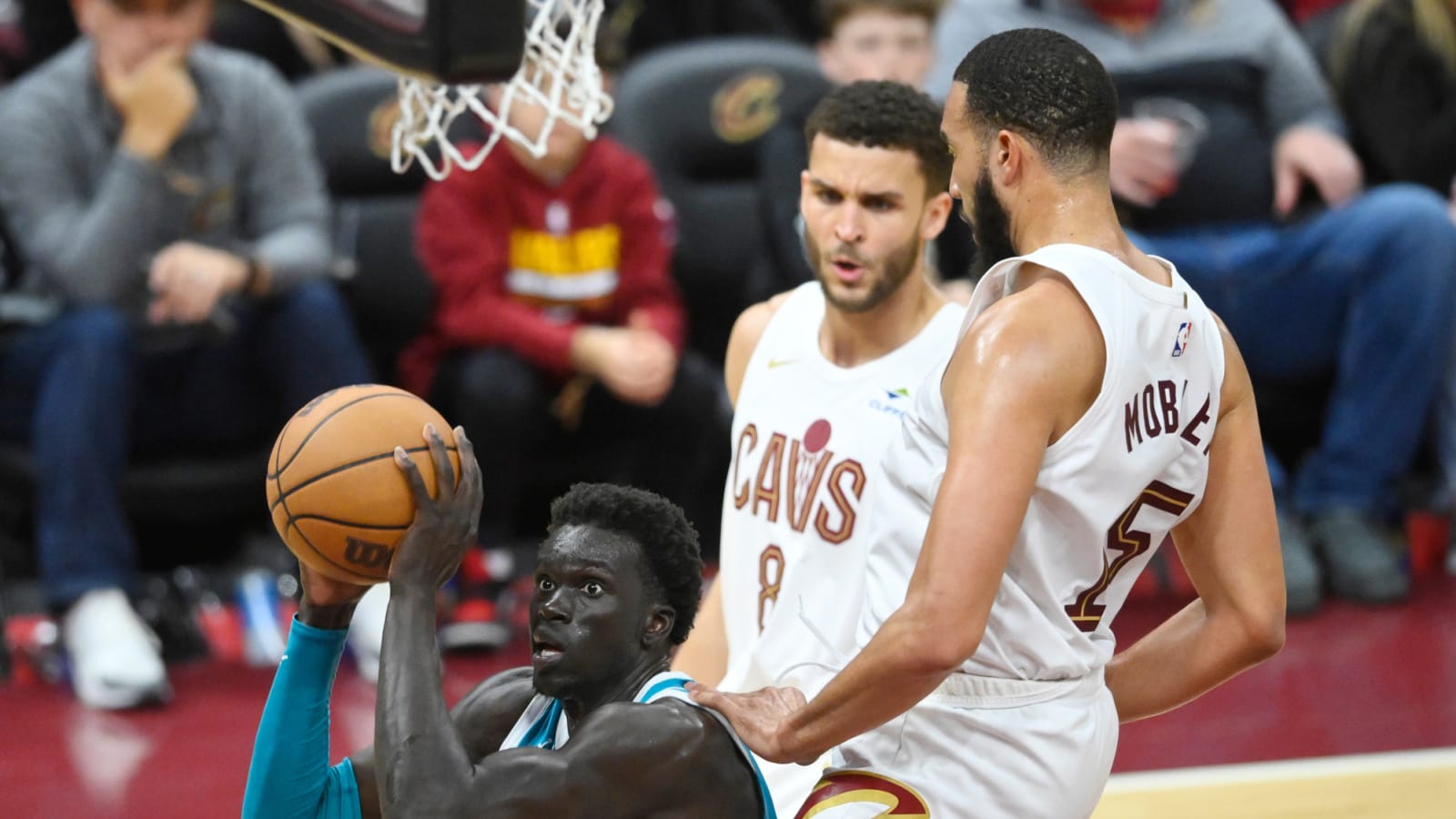 76ers sign son of former NBA All-Star