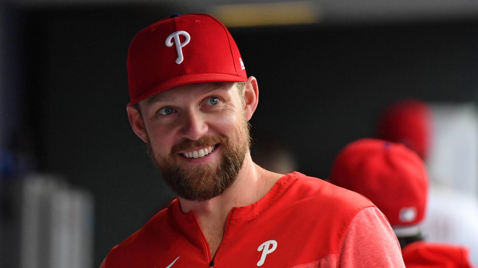 Phillies do not extend qualifying offer to first baseman