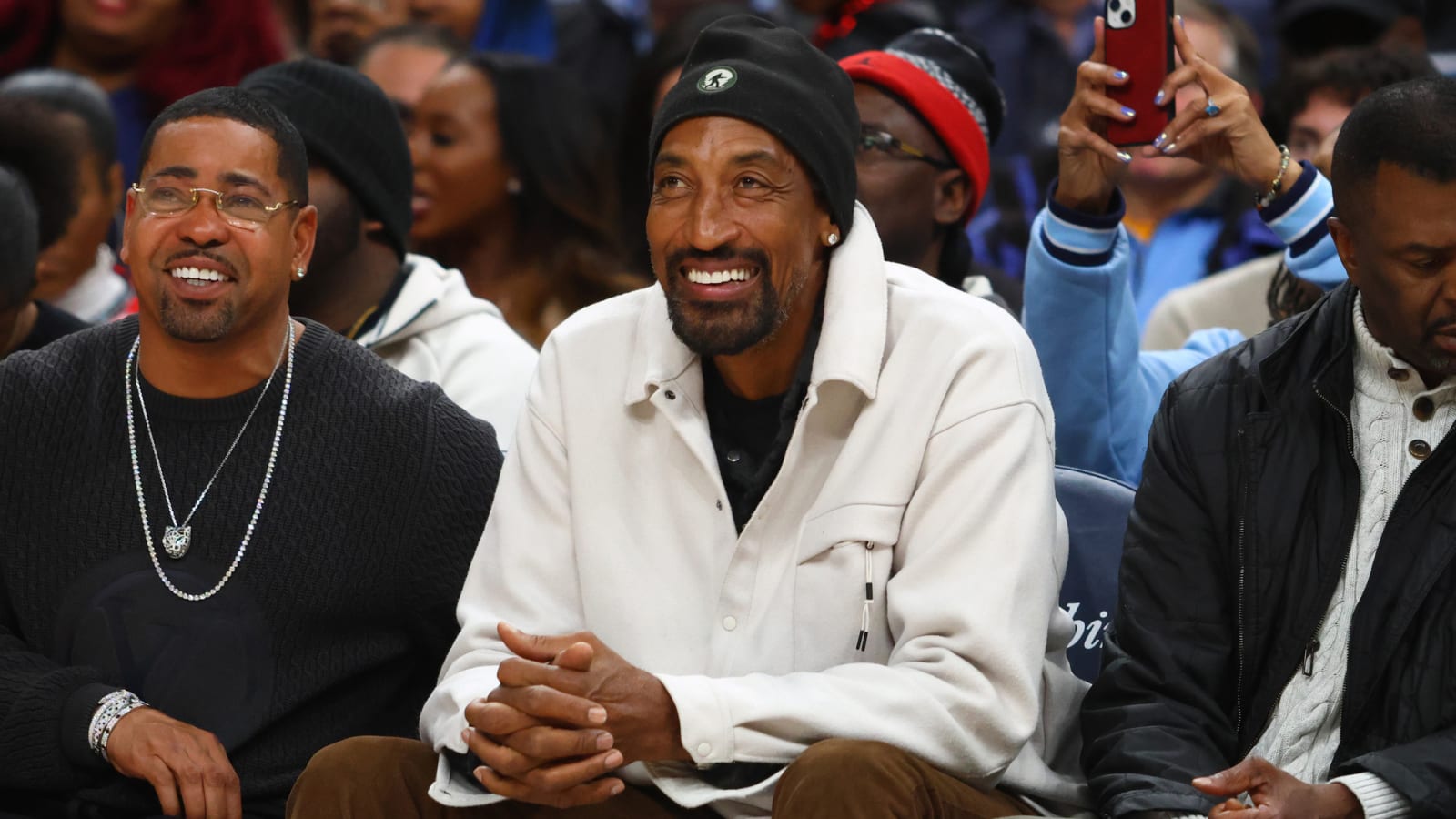 ‘Michael Jordan Was Right, Charles Wasn’t Dedicated Enough To Win A Championship’: Scottie Pippen Didn’t Like Playing With Charles Barkley On Rockets