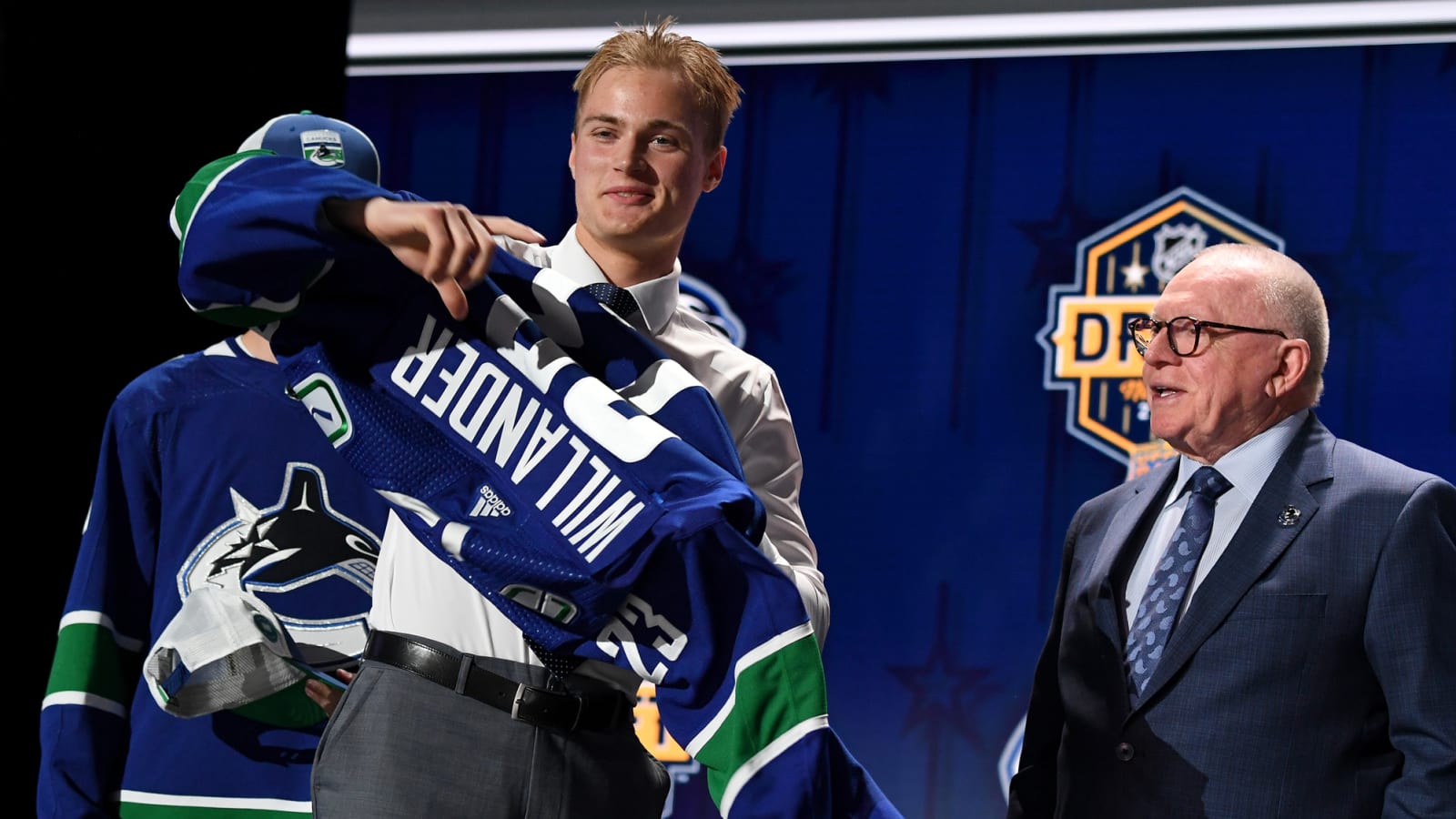 Vancouver Canucks Top Prospect Tom Willander Shows Out in World Juniors Debut