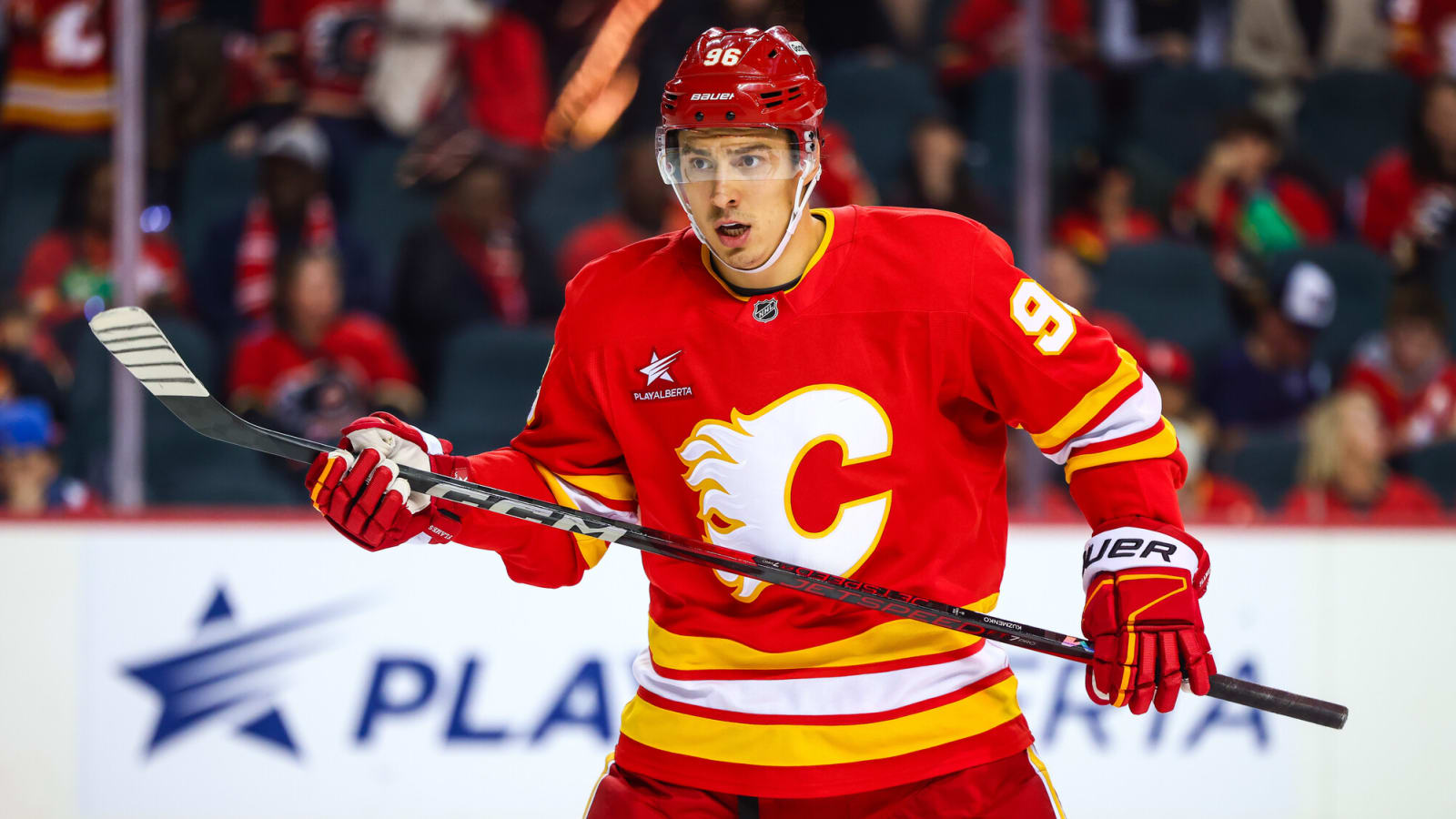 Flames Defeat Blackhawks for Fourth Straight Win to Start the Season
