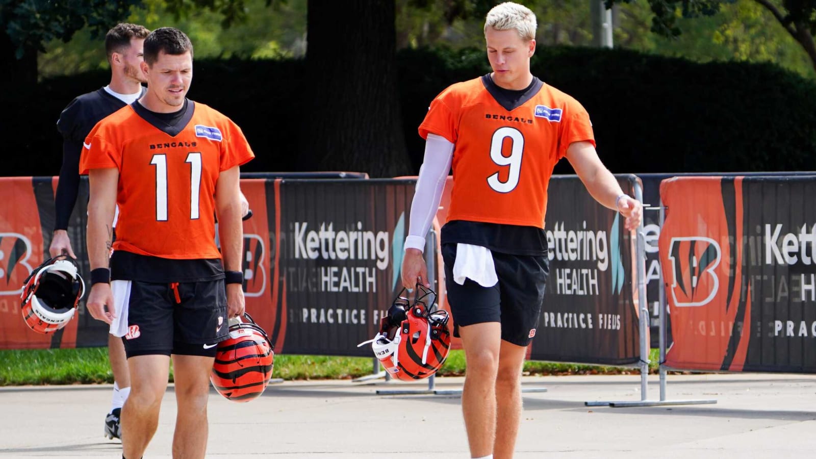 Bengals Re-Sign QB Logan Woodside To PS