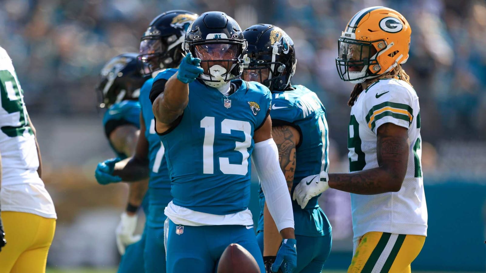 Steelers Players Makes Recruiting Pitch to Free Agent WR