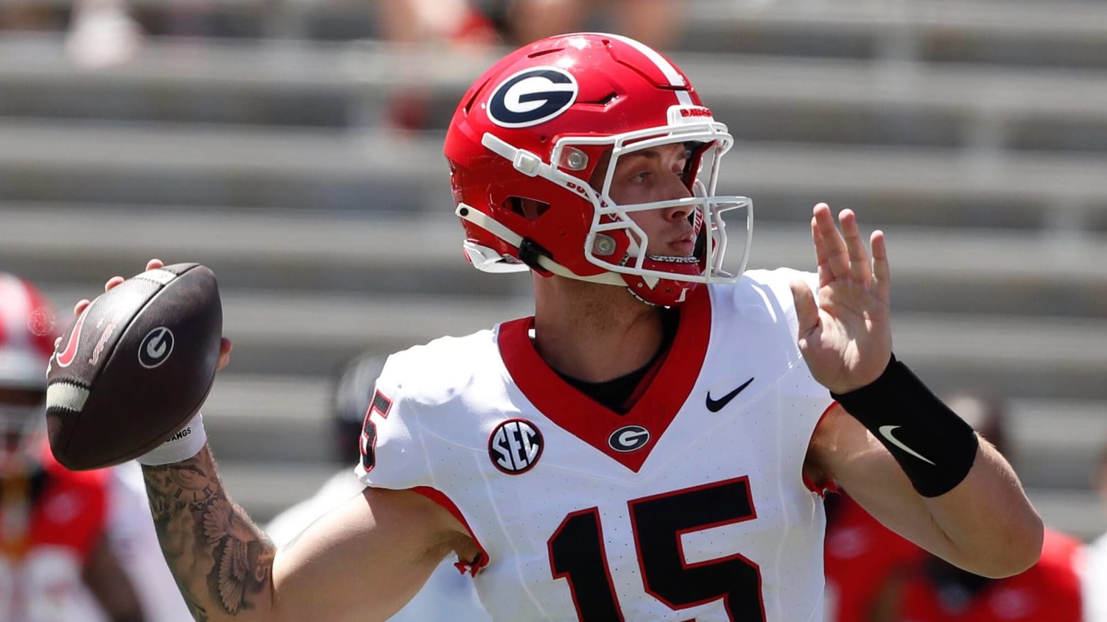 Browns begin to end Watson experience in 2025 mock draft Yardbarker