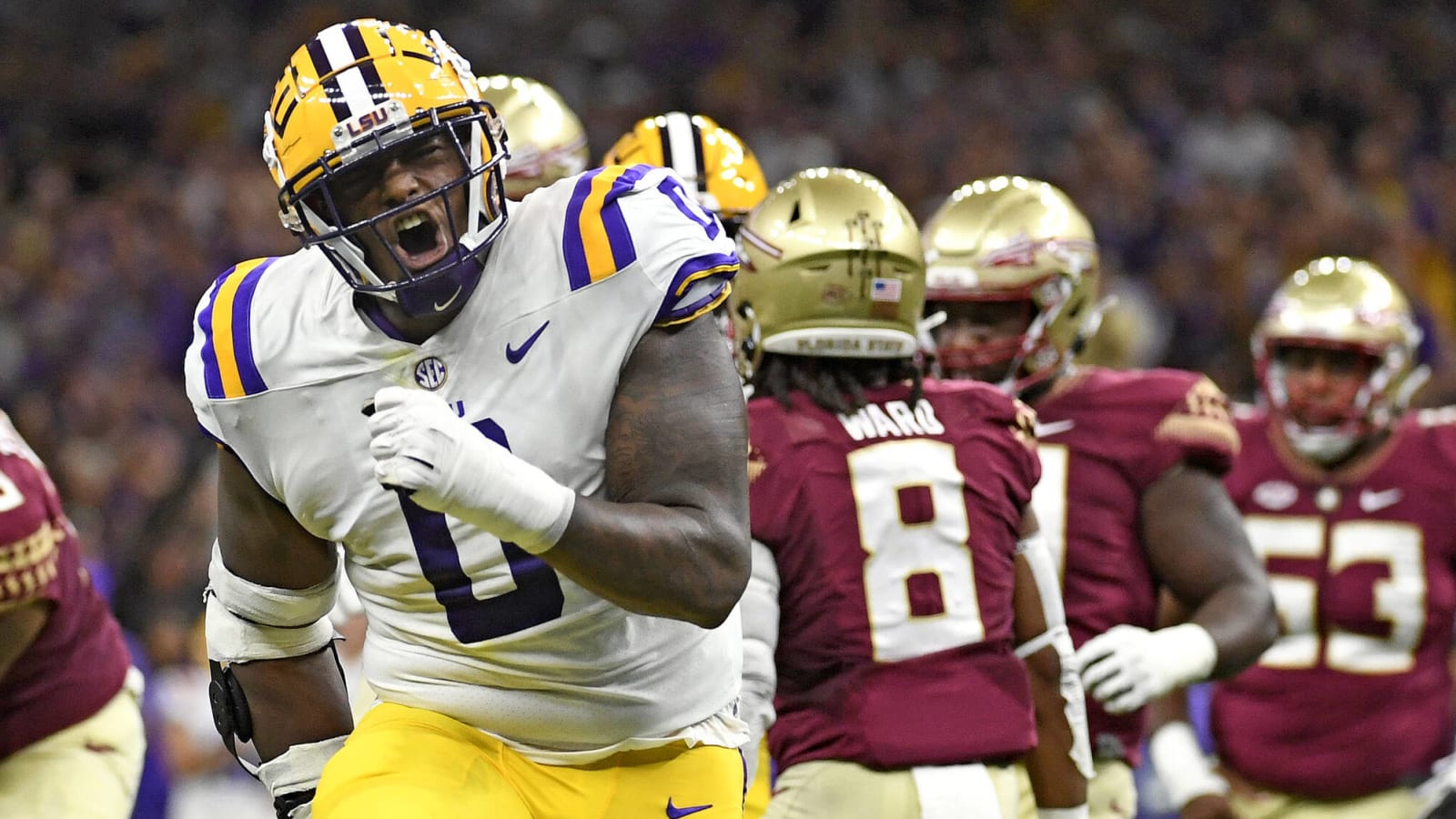 LSU DL Maason Smith tears ACL during celebration