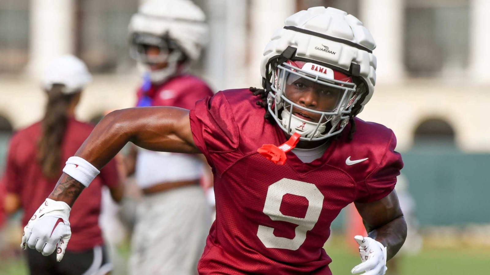 Alabama CB announces transfer news in great post